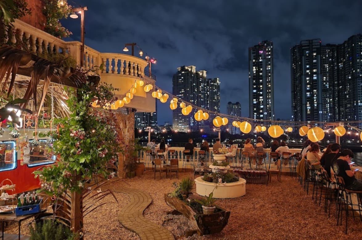 Chạng Vạng Rooftop商家照片