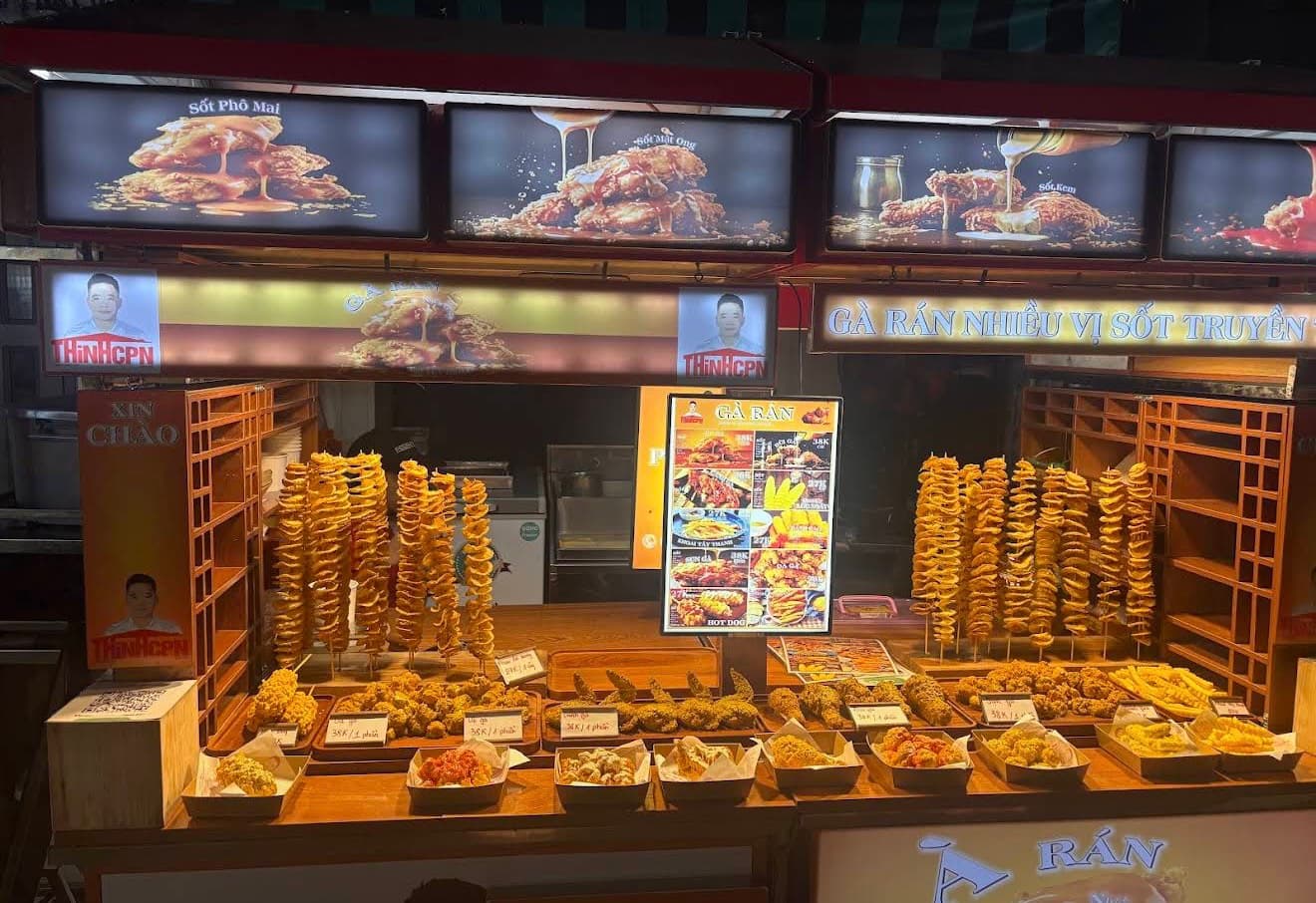 胡志明市胡氏 kỷ 美食街圖片|資料圖片
