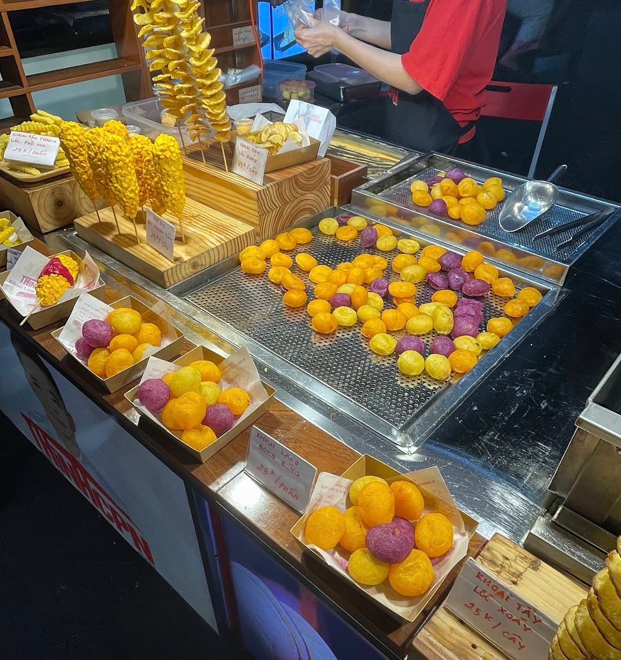 胡志明市胡氏 kỷ 美食街圖片|資料圖片