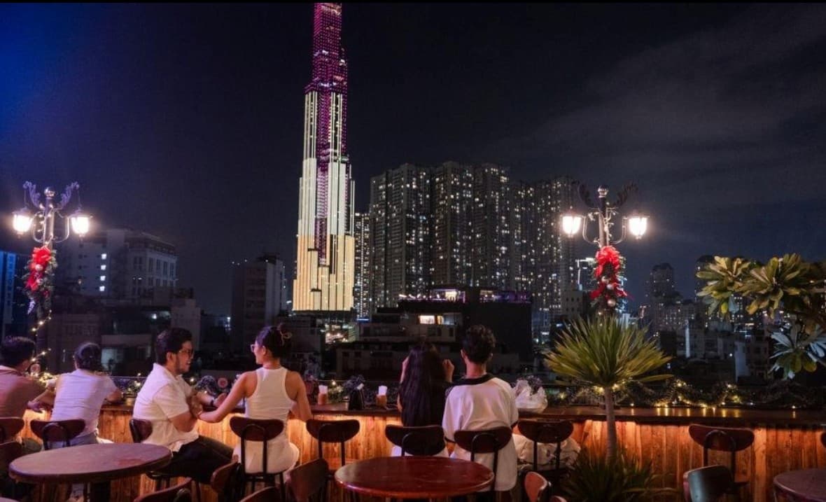 Chạng Vạng Rooftop Bạch Đằng